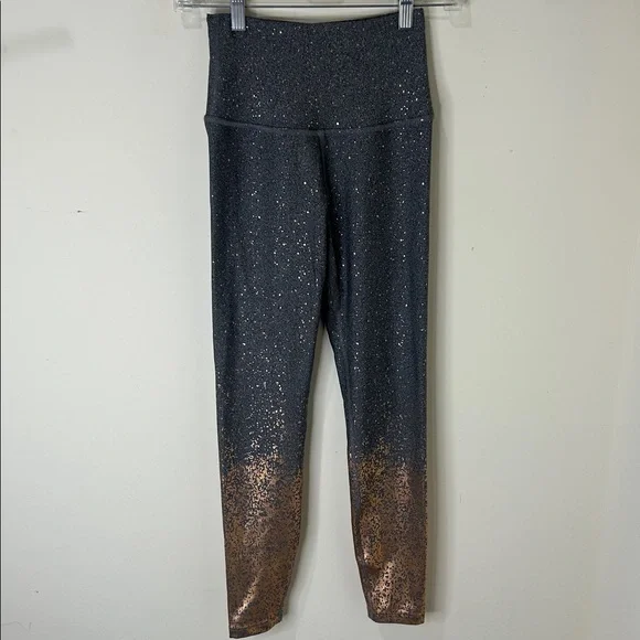 Beyond Yoga Alloy Ombre Shimmer Speckled Leggings in Grey/Rose Gold Size S - Picture 3 of 13